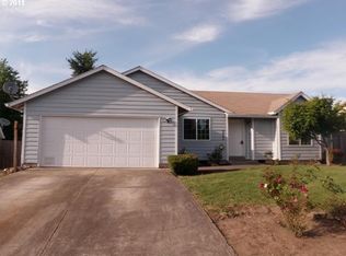 713 Oak St, Molalla, OR 97038