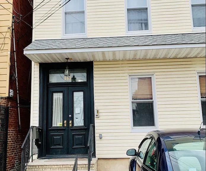 111 Hancock Ave #1 — Photo 3