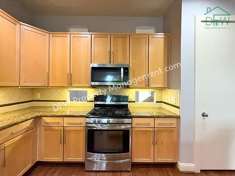 4317 Cedar Springs Rd #E — Photo 7