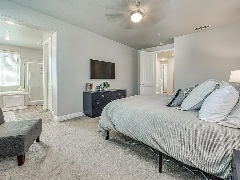1394 E Via Dorata Way — Photo 27