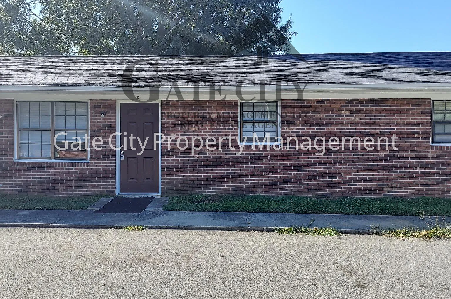 2 bed, $850 — Photo 1