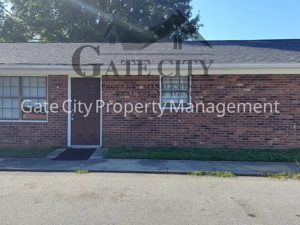 725 S Scientific St #F, High Pt, NC 27260