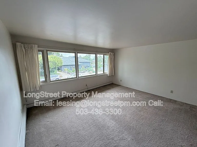 2620 NW Tyler Ave — Photo 16