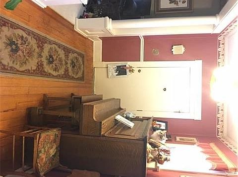 2nd image of 2944 Sylvanie St
