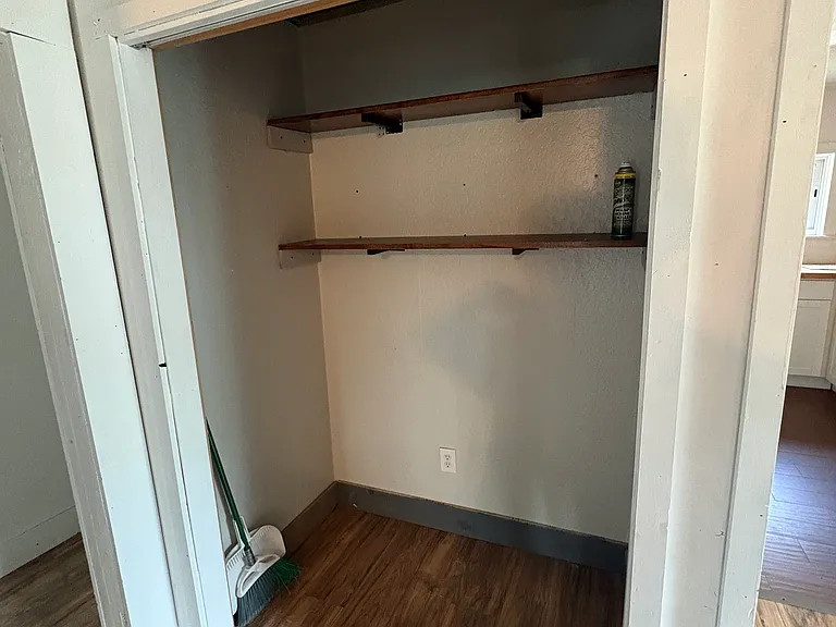 350 N Lakeview Dr #A — Photo 10