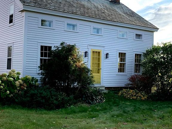 3rd image of 20 Graham Ln