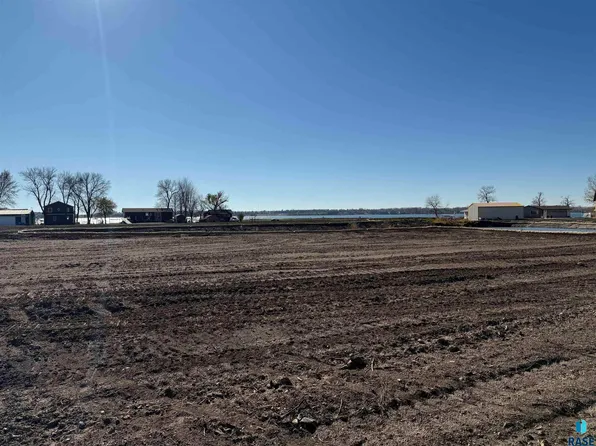 Dakota Ave Lot 4, Madison, SD 57042