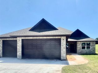 201 Canyon Creek Ln, Guthrie, OK 73044