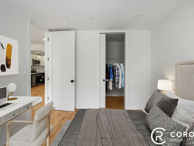 74 Palmetto St #4R — Photo 4