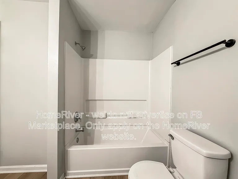 2408 Hart St — Photo 18