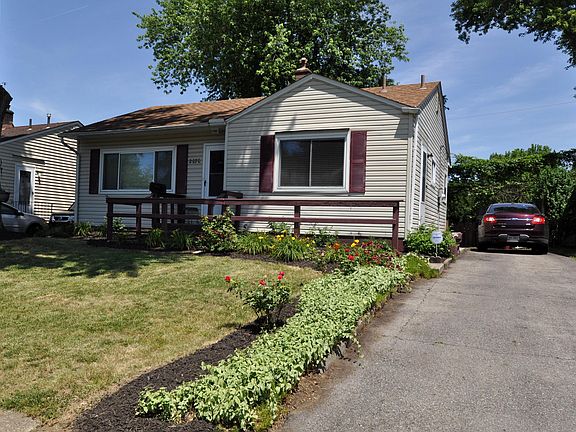 2nd image of 2070 Belcher Dr