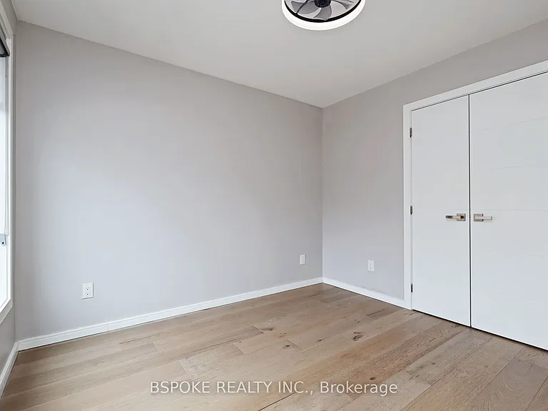 707 Mortimer Ave — Photo 17
