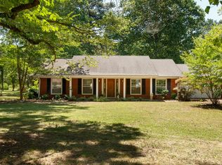 105 Wilson Lake Shrs, Muscle Shoals, AL 35661