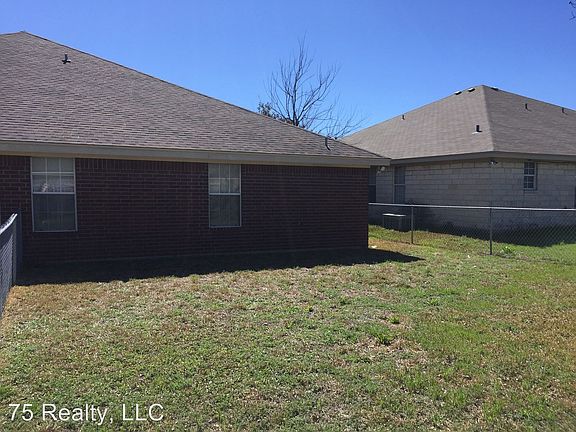 3rd image of 4805 John David Dr APT A