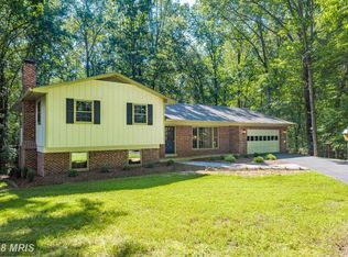 2402 Black Cap Ln, Reston, VA 20191