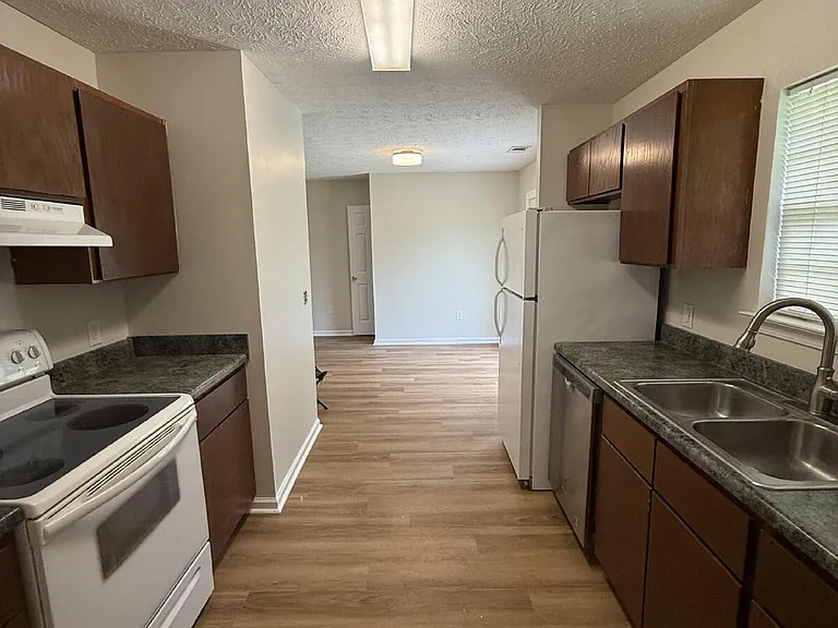 753 Roebling Rd — Photo 3
