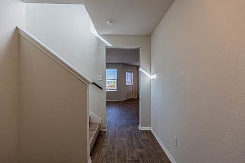 5th image of 8115 Meridian Isle