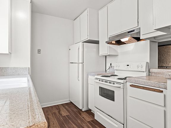 3rd image of 540 Naples St APT 22