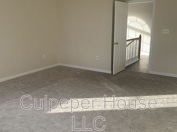 5th image of 43771 Maison Blanc Sq