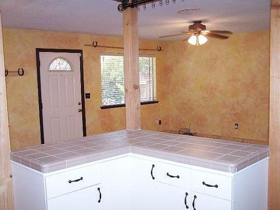 New tile coutertops