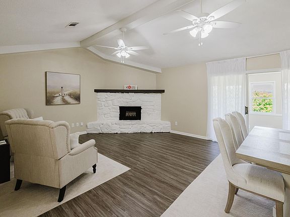 5th image of 11924 Pleasant Forest Dr