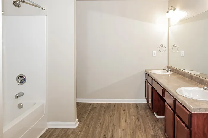 251 Bermuda Lakes Dr — Photo 8