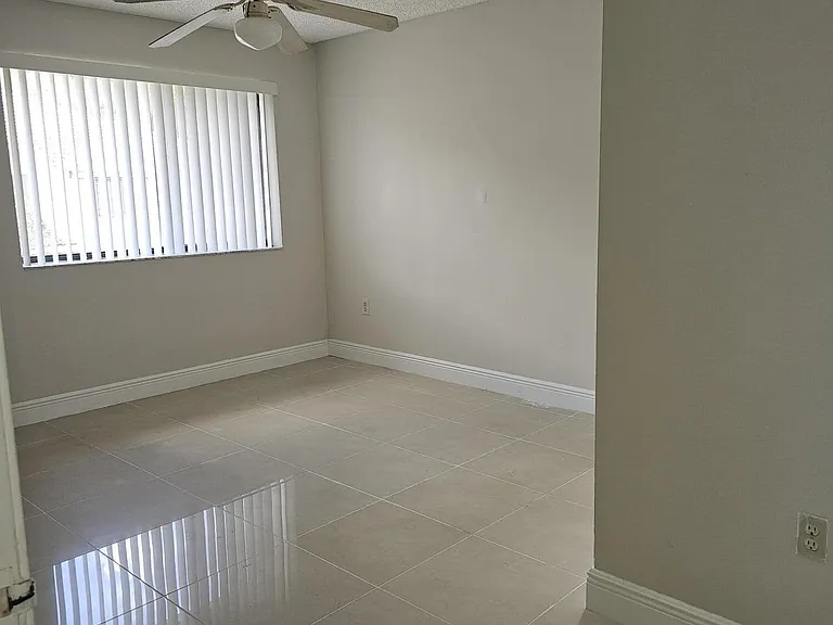 8455 Coral Lake Way #8455 — Photo 2