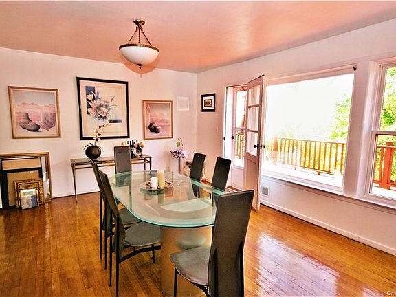 5th image of 101 Prospect Ave