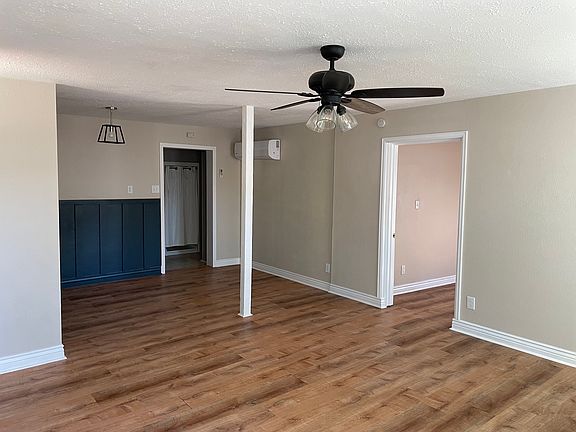 4th image of 614 College Ave