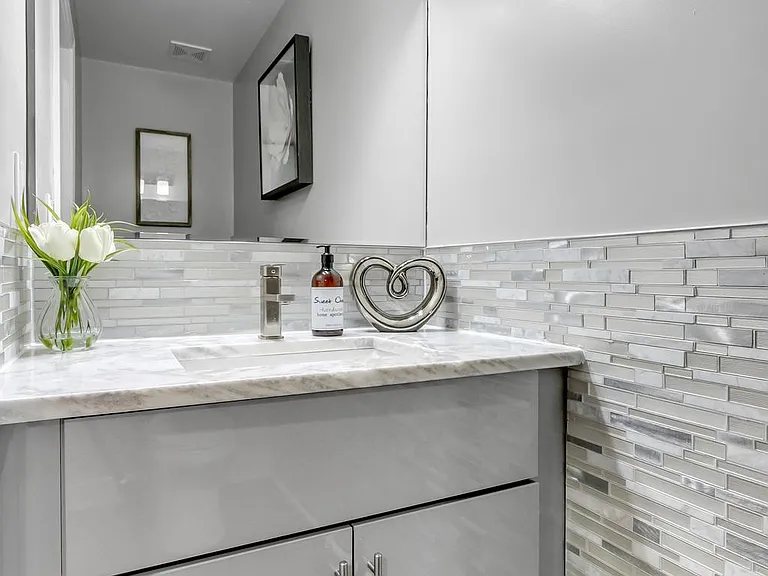 1167 Morse St NE #1 — Photo 18