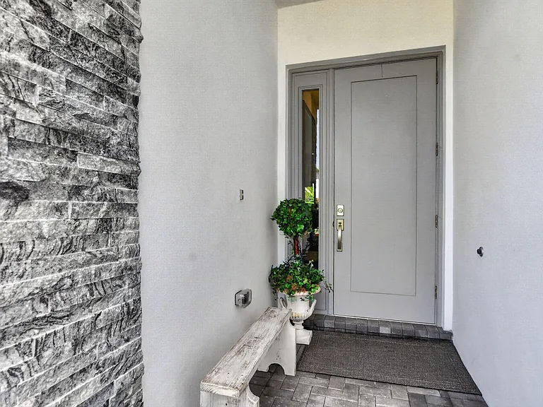 17333 Rainstream Rd — Photo 4
