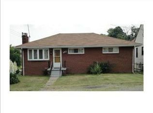1207 Ridgeway Ave, Aliquippa, PA 15001