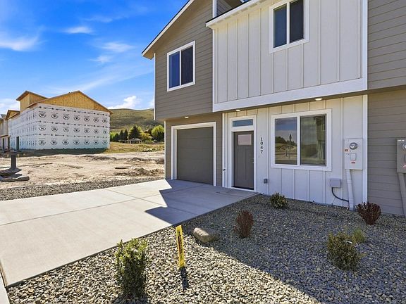 2nd image of 1047 Tartarian Ave #1032