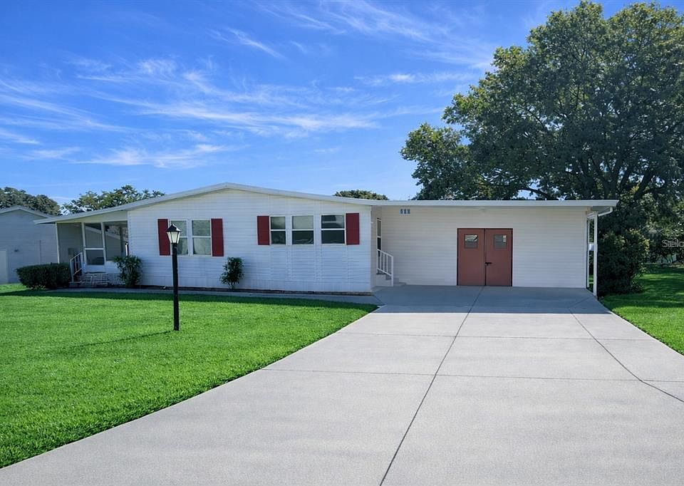 1st image of 25308 Casa Del Lago Ln