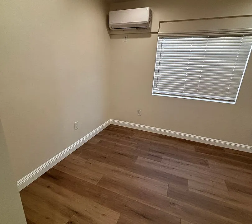 124-126 S Marengo Ave #124-D
