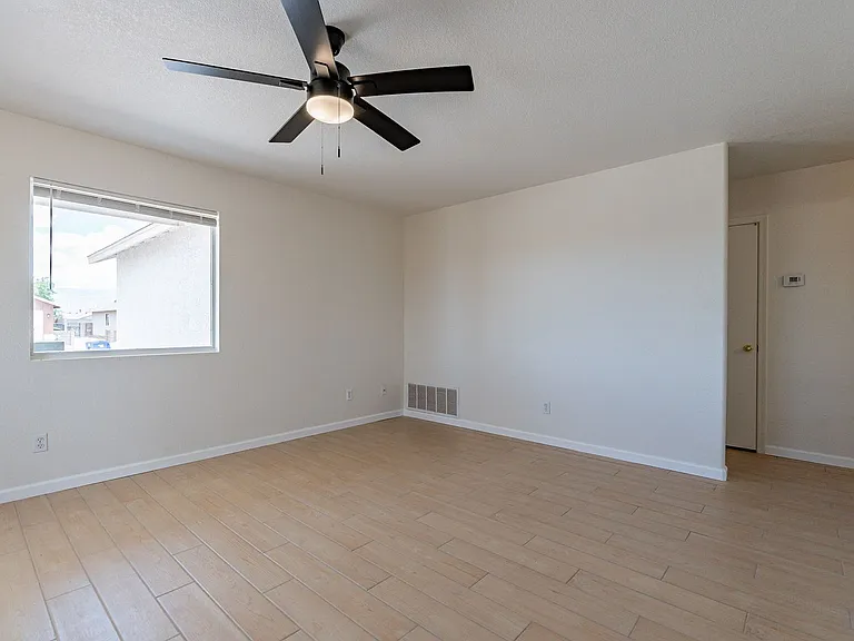 9746 E Sascha St — Photo 5