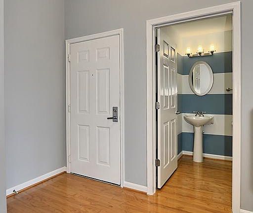 3rd image of 5108 Donovan Dr APT 402