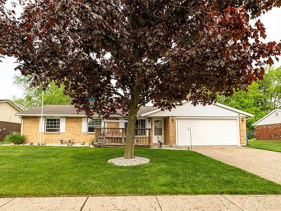 3rd image of 633 Bellaire Dr