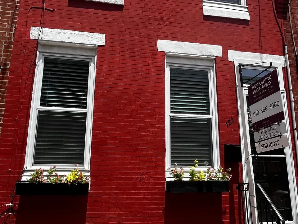 121 Mercy St