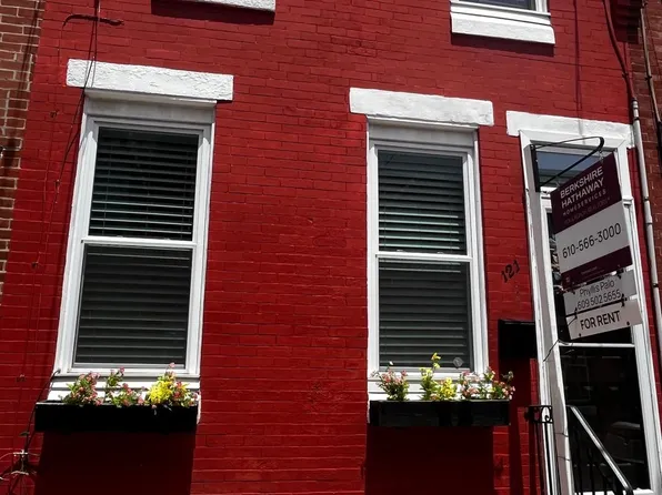 121 Mercy St, Philadelphia, PA 19148