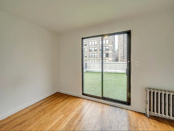 5th image of 320 E 34th St APT 6C