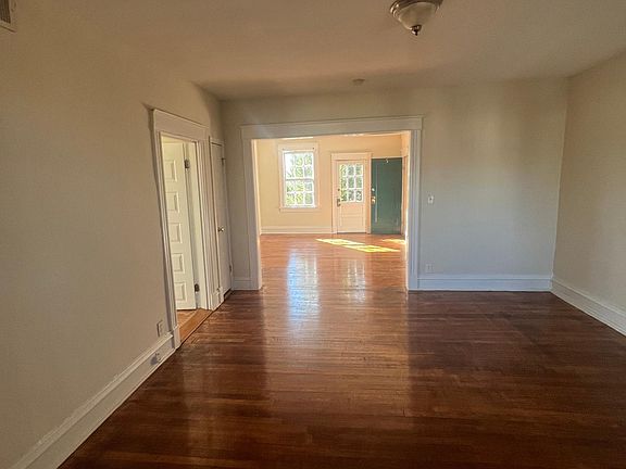 3rd image of 2032 Park Ave APT 5