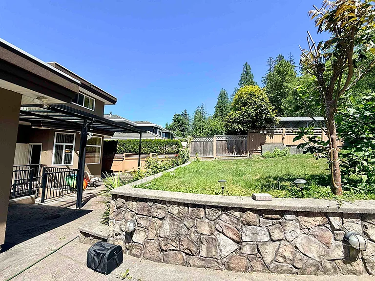 968 Burnwood Ave — Photo 35