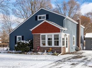 5180 Eastview Rd, Clarkston, MI 48346