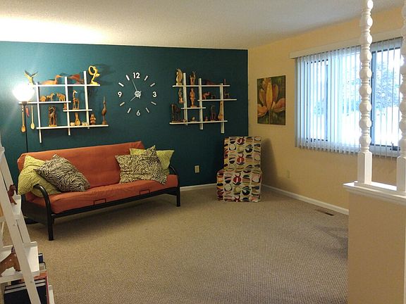 4th image of 1611 Red Bud Dr