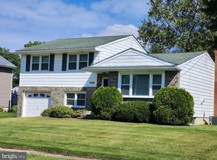 2142 Laurel Dr, Cinnaminson, NJ 08077