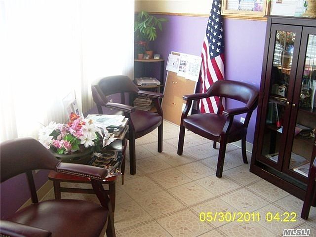 2nd image of 10919 Farmers Blvd