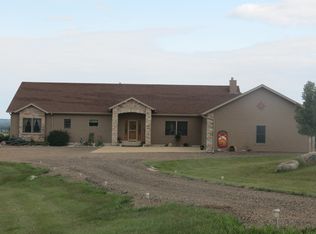 4578 Prairie Rose Cir, Mandan, ND 58554