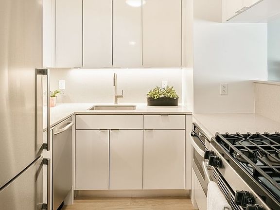 2nd image of 460 2nd Ave APT 12A