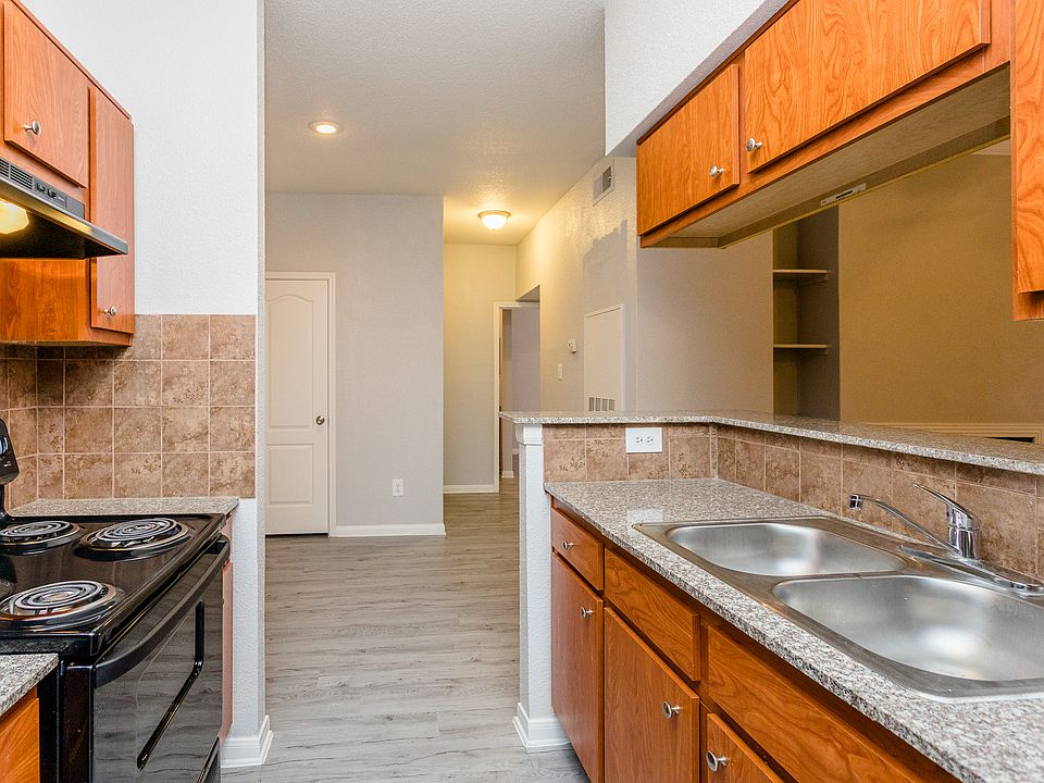 1st image of 700 Dunson Glen Dr #706